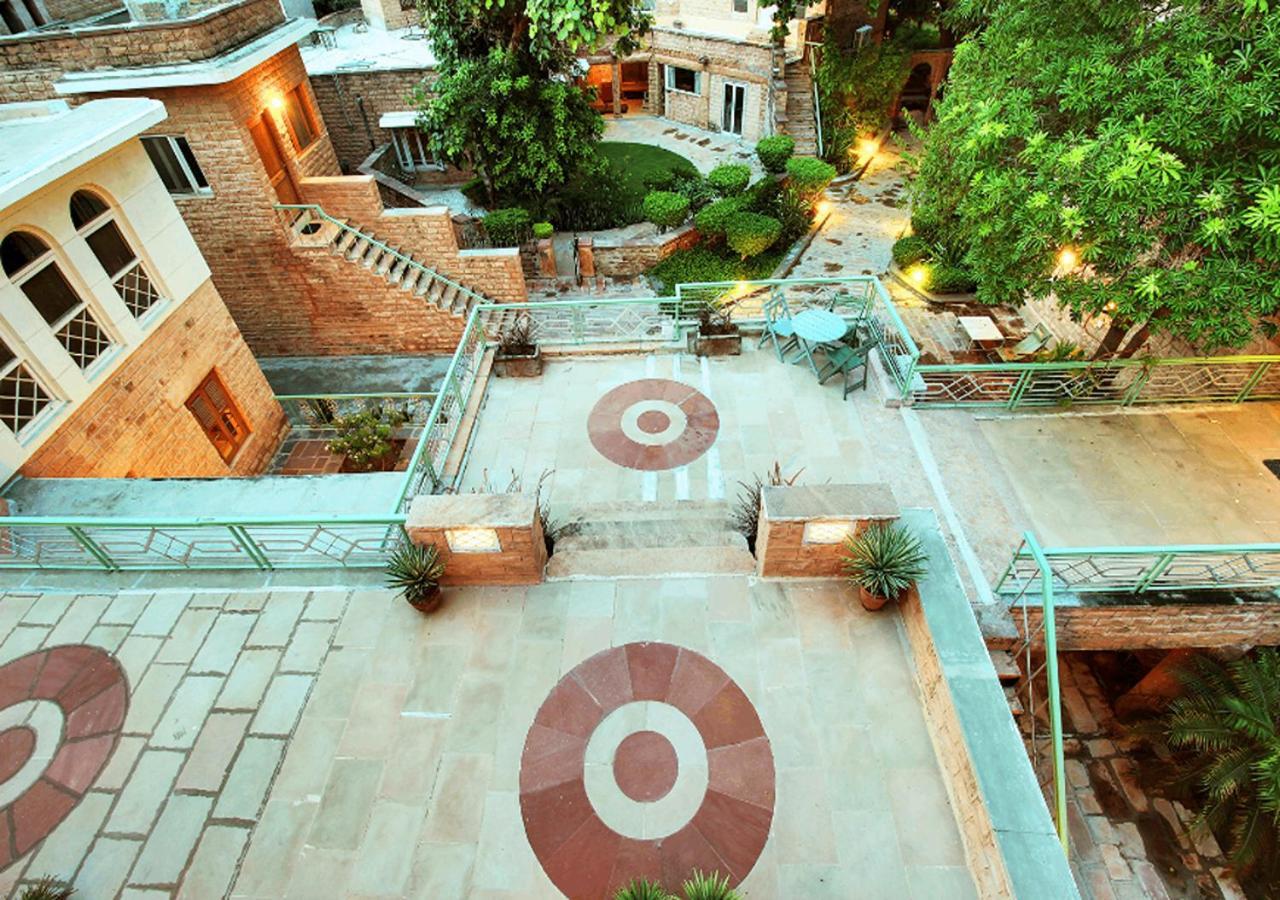 Hotel Inn Season Mahamandir Екстер'єр фото