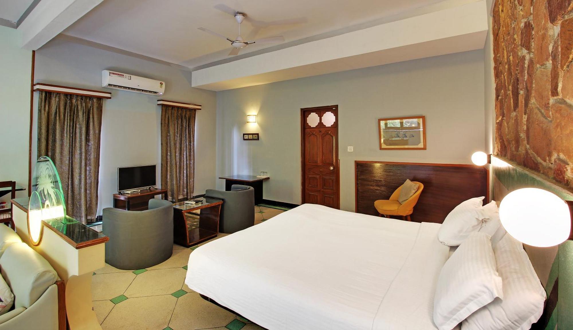 Hotel Inn Season Mahamandir Екстер'єр фото