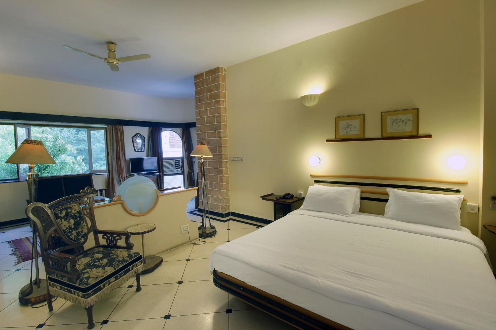Hotel Inn Season Mahamandir Екстер'єр фото
