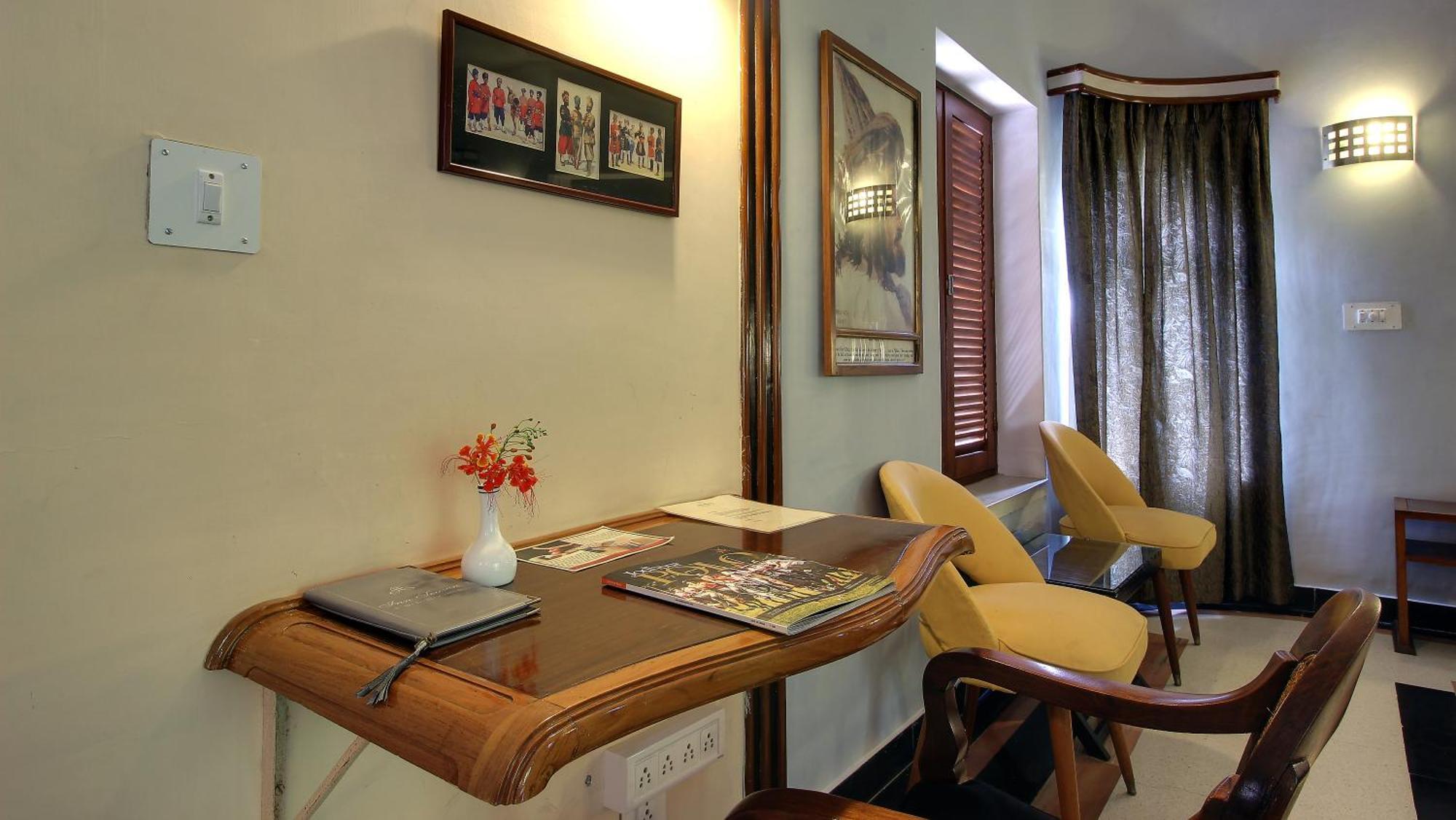 Hotel Inn Season Mahamandir Екстер'єр фото