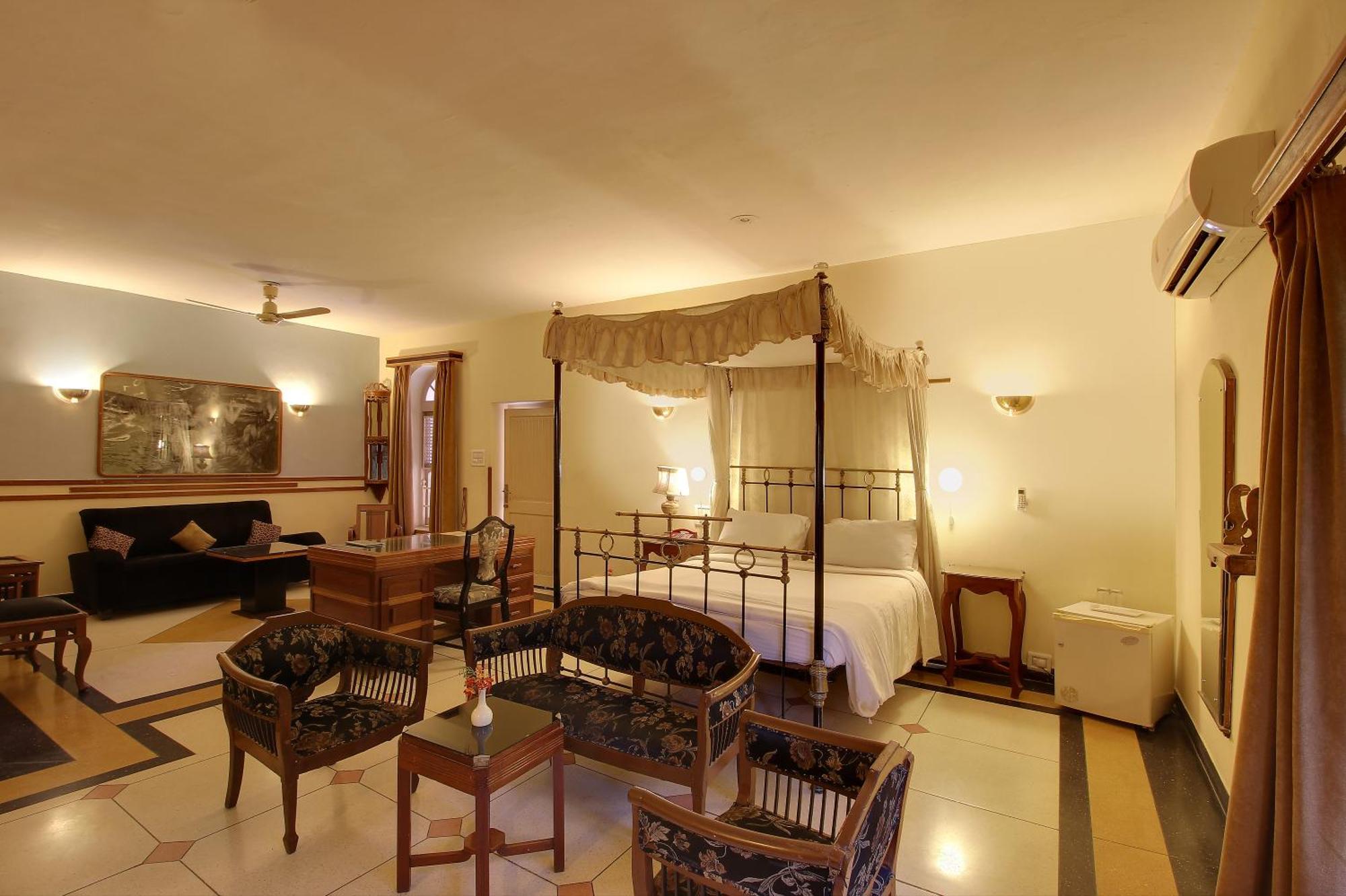 Hotel Inn Season Mahamandir Екстер'єр фото