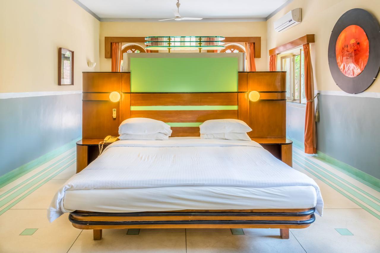Hotel Inn Season Mahamandir Екстер'єр фото